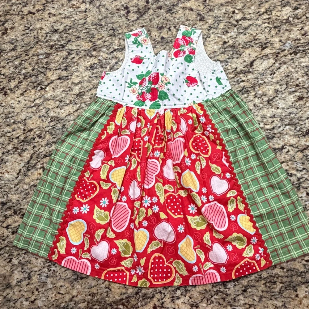 Girls Pinafore Dress Strawberry Apple Plaid Ric-Rac Trim Red Green 4T 5T‎